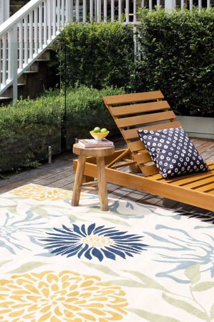 Outdoor Floral Rug