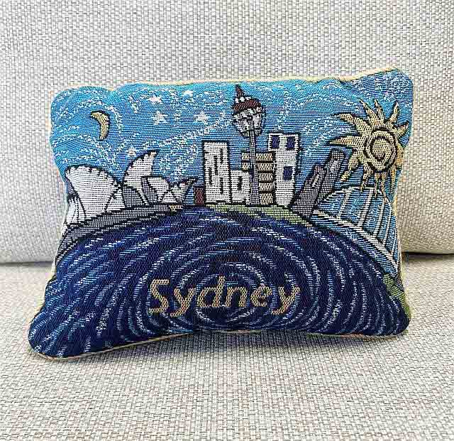 Sydney Cushion - $10